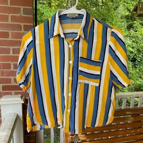 5/$25 Passport mustard yellow blue button up crop blouse size L - Picture 1 of 4